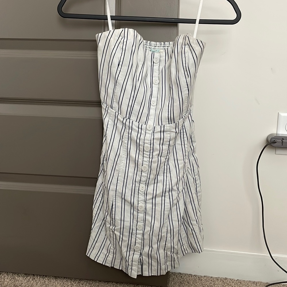Kimchi blue strapless mini dress (0)